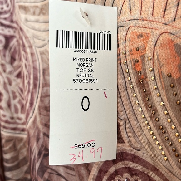 🆕 Chico’s mixed print Morgan top - Picture 4 of 7